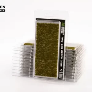 Vorderseite der Packung Gamers Grass Tiny Dry Green mit trockengrünen 2 mm-Grasbüscheln