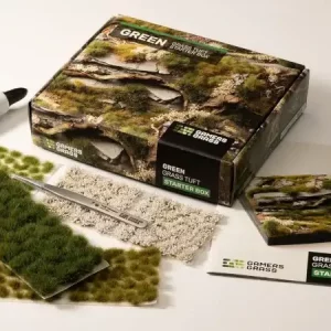 Vorderseite der Packung Gamers Grass Grass Tuft Starter Box Green mit verschiedenen Grüntönen